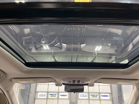 Used 2019 Subaru Ascent Touring w/ Popular Package #2 image 32