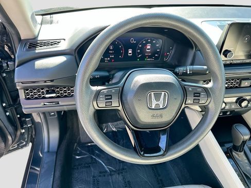 Used 2024 Honda Accord EX image 11