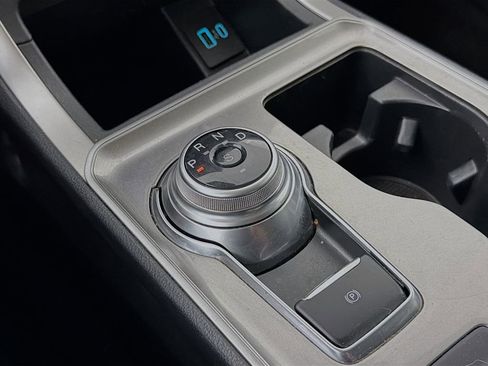 Used 2024 Ford Edge SEL image 19