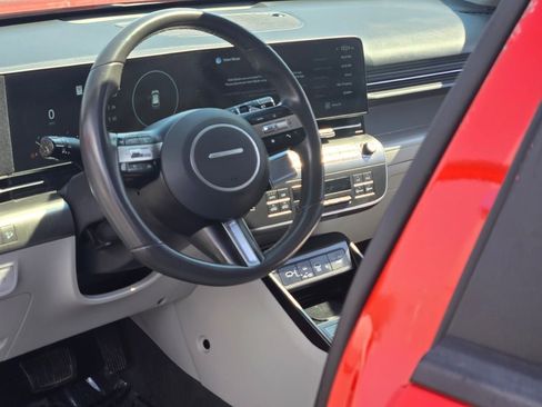 Used 2024 Hyundai Kona SEL w/ Convenience Package image 23