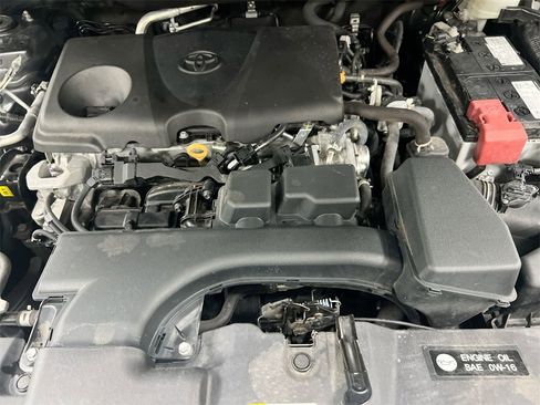 Used 2022 Toyota RAV4 LE image 24