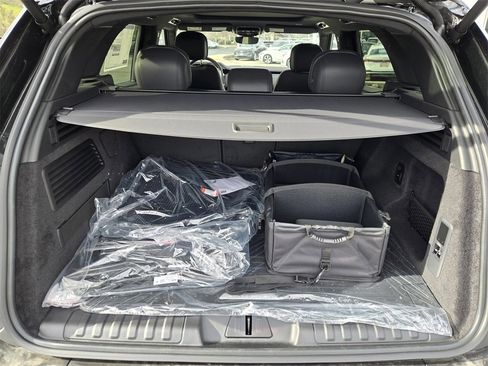 New 2026 Land Rover Range Rover Sport SE image 15