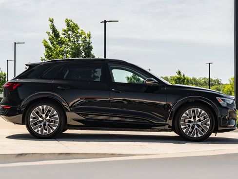 Certified 2024 Audi Q8 e-tron Prestige w/ Prestige Package AWD/4WD image 3