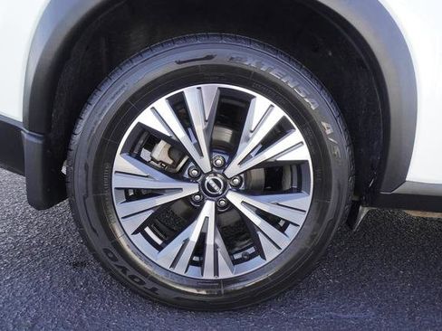 Used 2023 Nissan Rogue SV w/ SV Premium B Package image 43