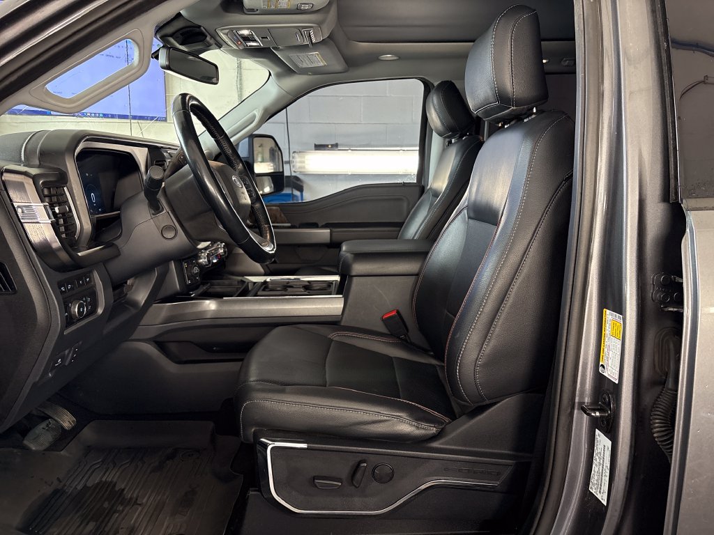 Used 2023 Ford F250 Lariat w/ Lariat Ultimate Package AWD/4WD image 14