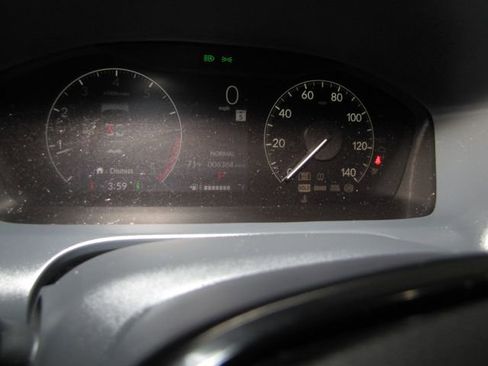 Certified 2025 Honda HR-V Sport image 4