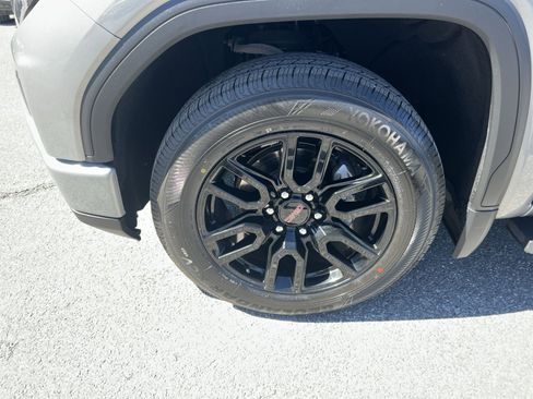 Used 2023 GMC Sierra 1500 Pro w/ Graphite Edition image 12