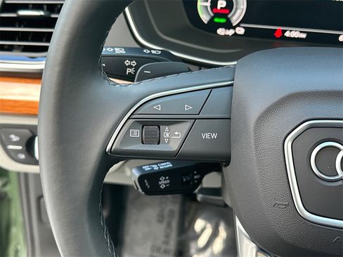 Used 2024 Audi Q5 e Premium image 27