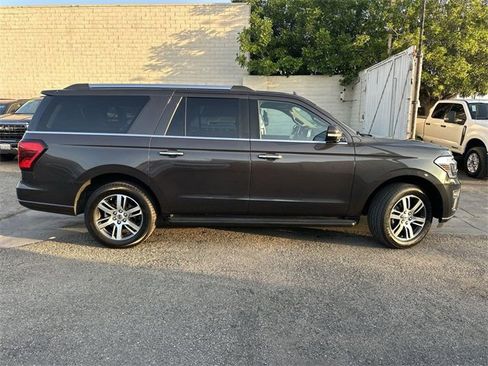 Used 2024 Ford Expedition Max Limited image 3