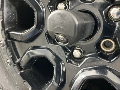 Used 2024 Ford Bronco Wildtrak image 9