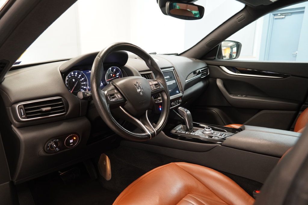 Used 2021 Maserati Levante AWD/4WD image 7