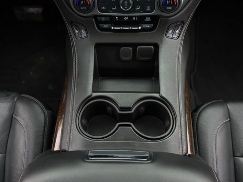 Used 2020 Chevrolet Tahoe LT image 31