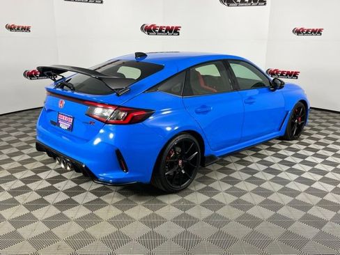 Used 2025 Honda Civic Type R image 3