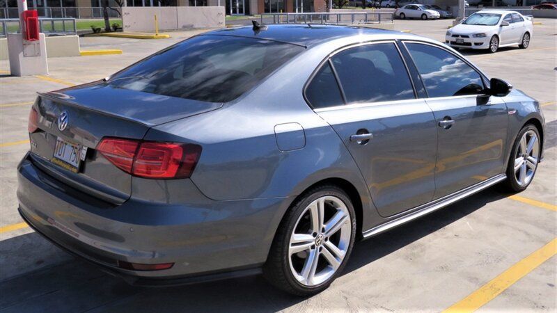 Used 2017 Volkswagen Jetta GLI FWD image 6