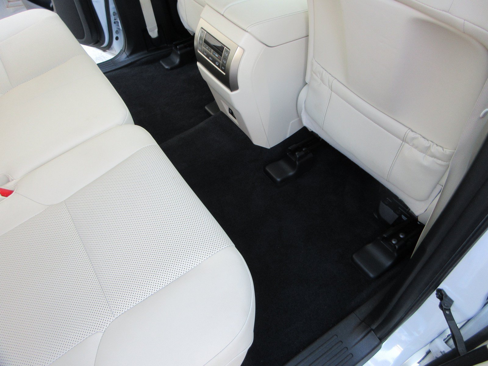 Used 2021 Lexus GX 460 Premium w/ Premium Package AWD/4WD image 22