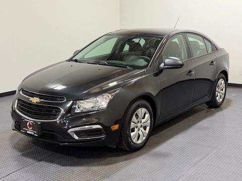 Used 2016 Chevrolet Cruze LS image 1