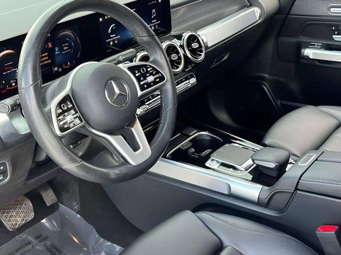Used 2020 Mercedes-Benz GLB 250 4MATIC image 9
