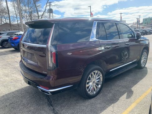 Used 2023 Cadillac Escalade Premium Luxury image 5