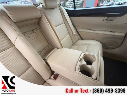 Used 2013 Lexus ES 350 4dr Sdn image 11
