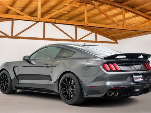 Used 2019 Ford Mustang Shelby GT350 w/ Technology Package image 3