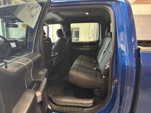 Used 2018 Ford F150 XLT w/ Equipment Group 302A Luxury image 7