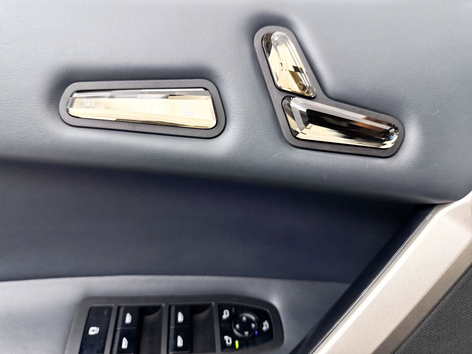 Used 2023 BMW iX M60 w/ Executive Package AWD/4WD image 29