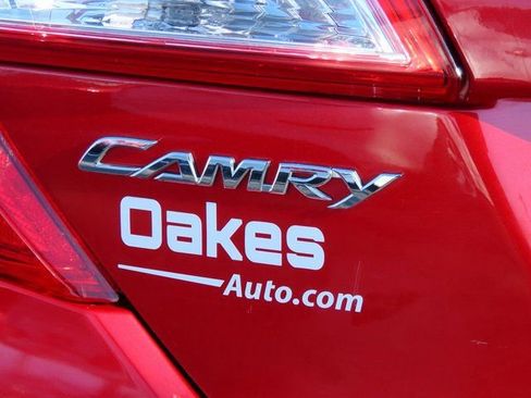 Used 2013 Toyota Camry LE image 19