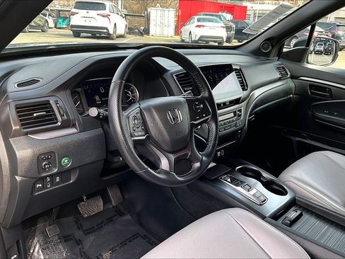 Used 2023 Honda Passport EX-L image 12