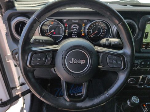 Used 2022 Jeep Wrangler Unlimited Sport AWD/4WD image 12