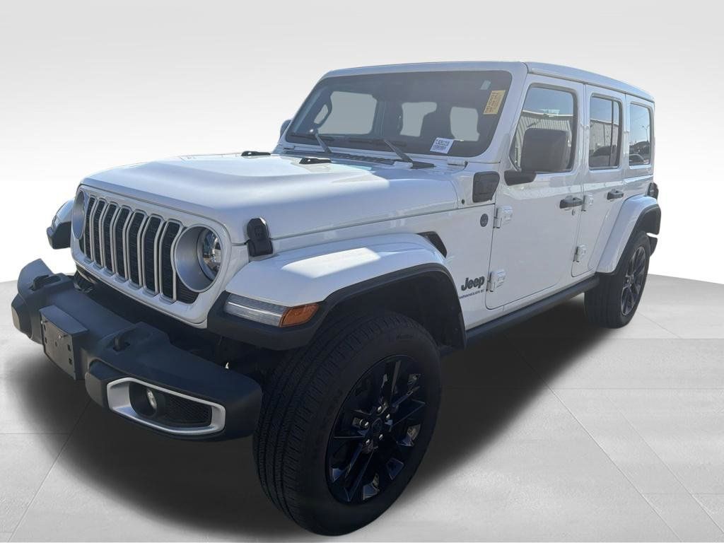 Used 2025 Jeep Wrangler Unlimited Sahara w/ Safety Group AWD/4WD image 5