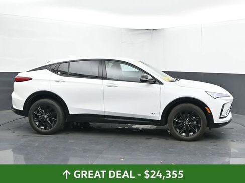 Used 2025 Buick Envista Sport Touring image 13