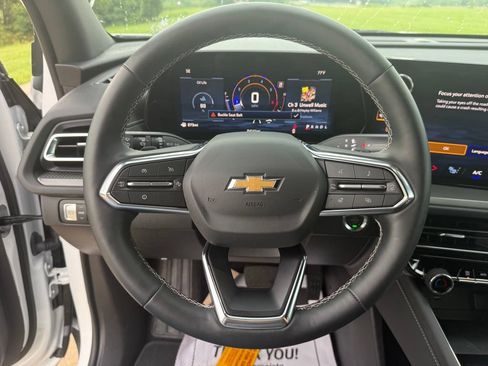 Used 2026 Chevrolet Traverse LT w/ Driver Confidence Package FWD image 31