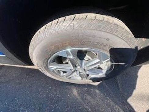 Used 2025 Chevrolet Blazer LT image 11