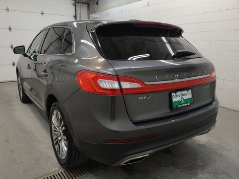 Used 2017 Lincoln MKX Reserve w/ Lincoln MKX Climate Package image 5