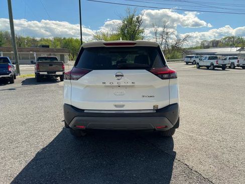 Used 2021 Nissan Rogue SV w/ Premium Package image 6
