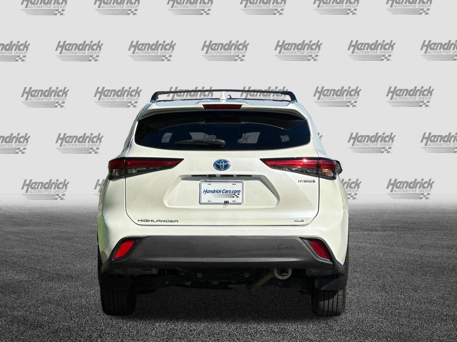 Used 2020 Toyota Highlander XLE AWD/4WD image 6