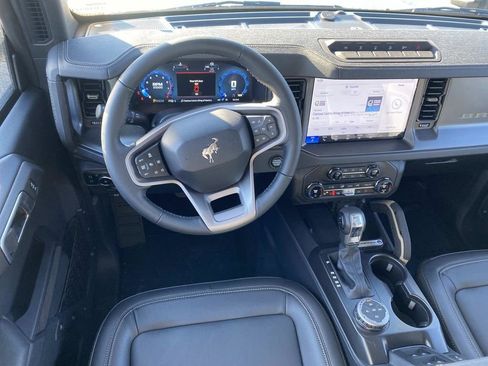 New 2025 Ford Bronco Badlands AWD/4WD image 11