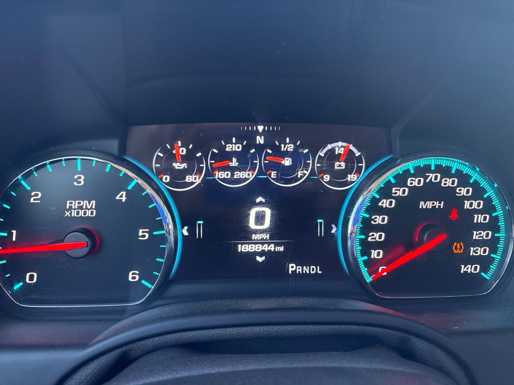 Used 2017 GMC Yukon Denali w/ Open Road Package AWD/4WD image 5