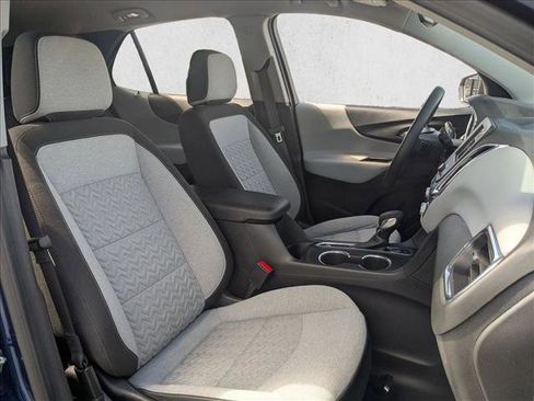 Used 2022 Chevrolet Equinox LS w/ LS Convenience Package AWD/4WD image 22