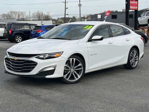 Used 2023 Chevrolet Malibu LT image 1