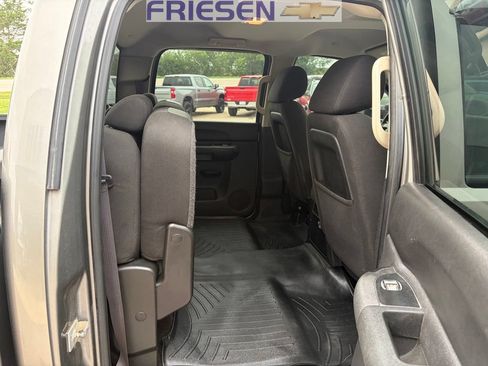 Used 2014 GMC Sierra 2500 SLE w/ SLE Preferred Package AWD/4WD image 19