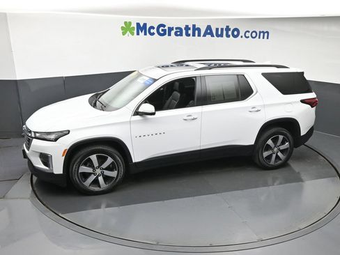 Used 2023 Chevrolet Traverse LT w/ LT Premium Package AWD/4WD image 26