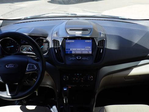 Used 2017 Ford Escape SE w/ Equipment Group 201A AWD/4WD image 33