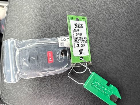 New 2025 Toyota Tacoma TRD Off-Road image 26