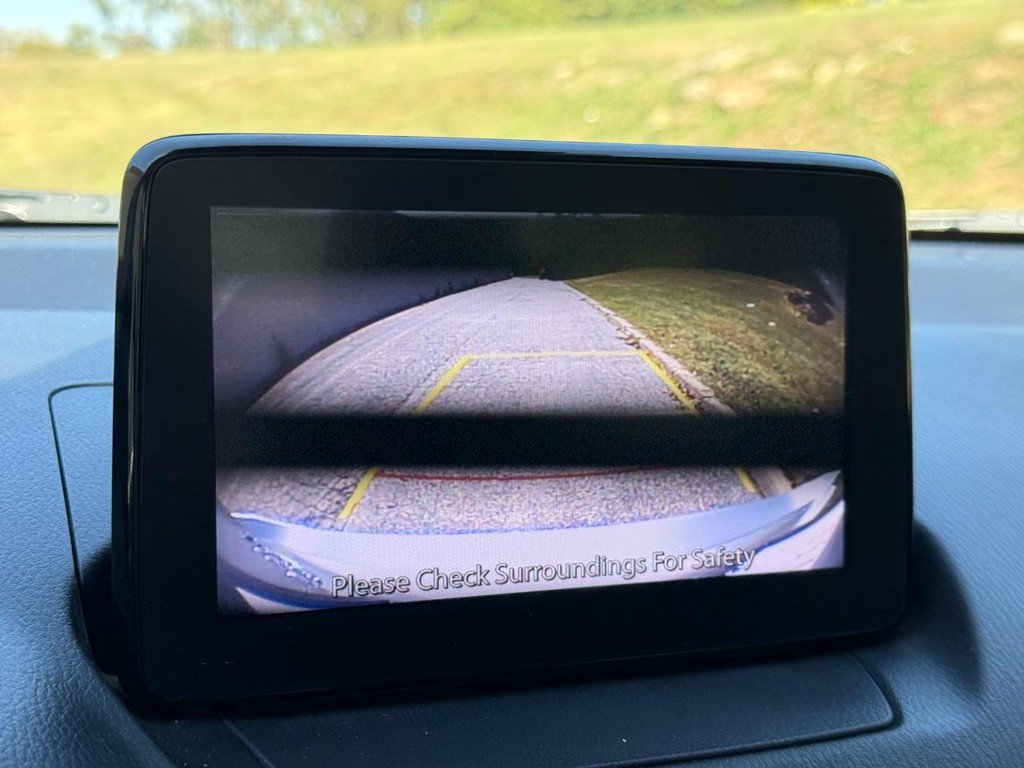 Used 2019 Toyota Yaris LE FWD image 19