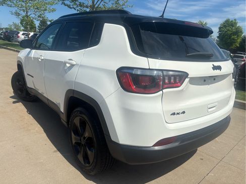 Used 2019 Jeep Compass Latitude AWD/4WD image 6