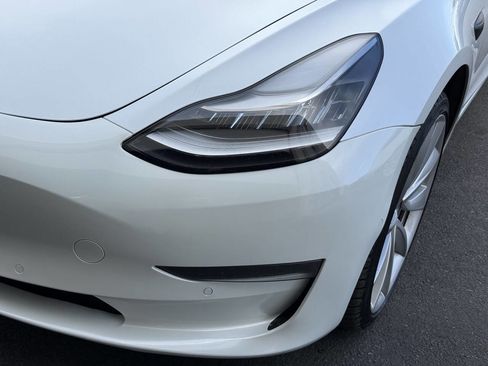 Used 2019 Tesla Model 3 Performance image 31