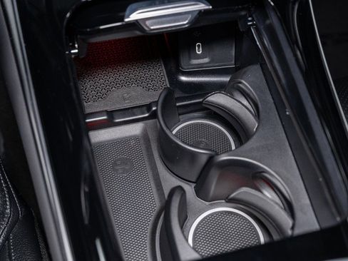 New 2026 Mercedes-Benz GLC 300 image 19