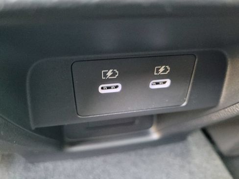 New 2026 Mitsubishi Outlander SE FWD image 10