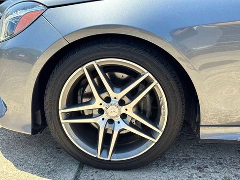Used 2016 Mercedes-Benz E 350 4MATIC Sedan w/ Premium Package image 29